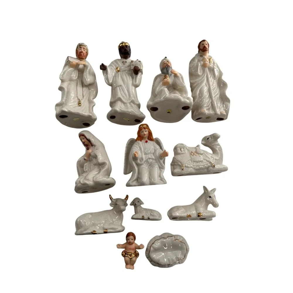 Vintage May Department Stores‎ Nativity Christmas 12 Figures Wood Base Read